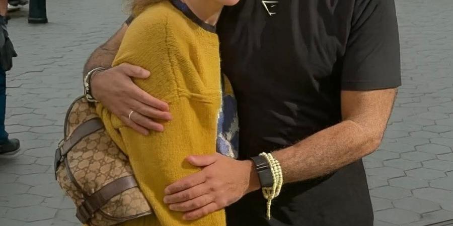 يوم كلنا مستنيينه وحصل.. نجوم الفن يهنؤن منة شلبي وأحمد الجنايني بزفافهما