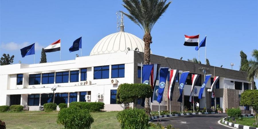 جامعة قناة السويس تنظم برنامجا بعنوان "استدامة العلاقات الاجتماعية من تُؤذينا إلى تُقوينا"