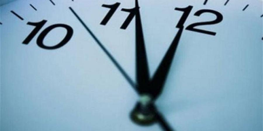 كم الساعة الآن في مصر.. بدء العمل بالتوقيت الشتوي