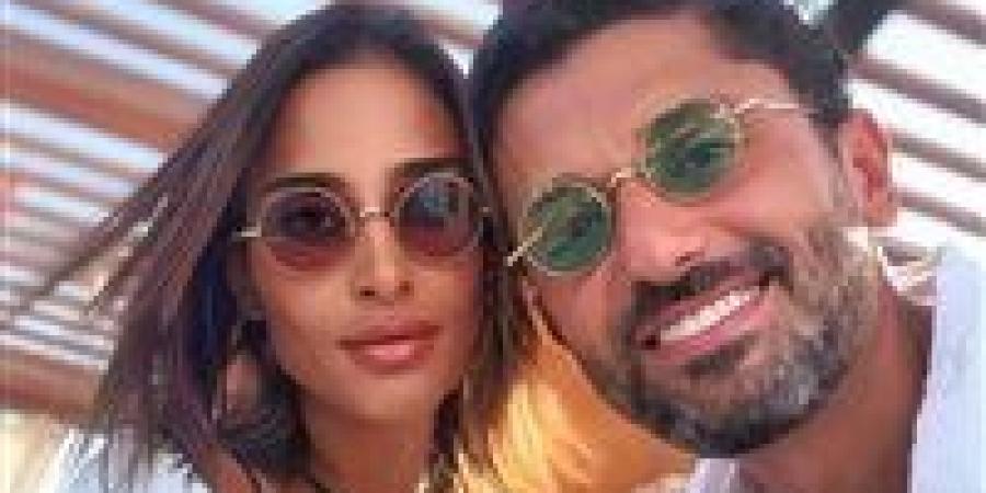 رسميا.. كريم محمود عبد العزيز يعلن انفصاله عن آن الرفاعي