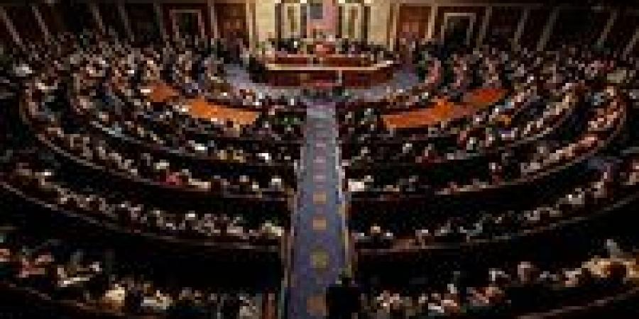 مجلس الشيوخ الأمريكى يتوصل إلى اتفاق مبدئى لإنهاء الإغلاق الحكومى