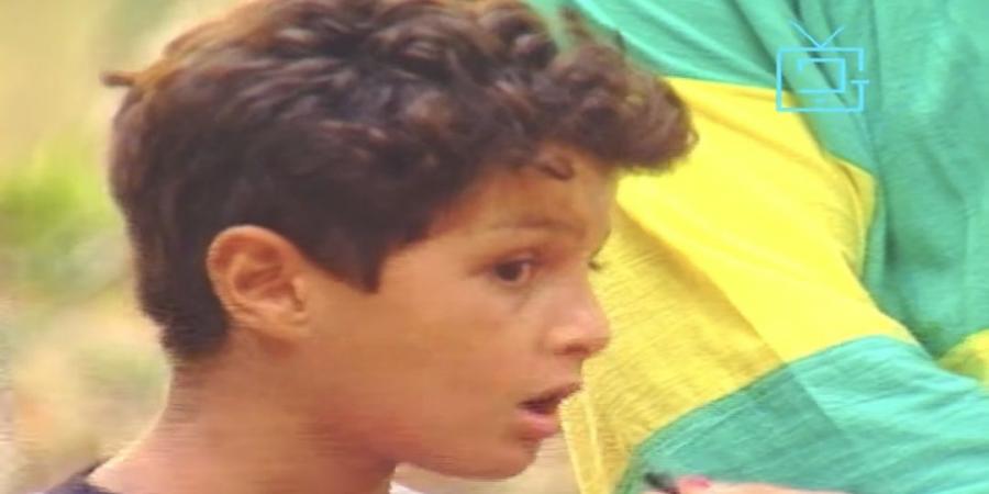 والدي ممثل مش بطال.. لقاء نادر لـ أحمد الفيشاوي في عمر 10 سنوات