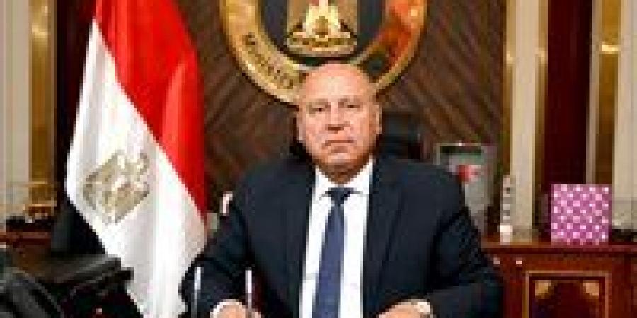 وزير النقل يعلن مضاعفة قدرات الموانئ المصرية: 100 كم أرصفة و3 موانئ جديدة