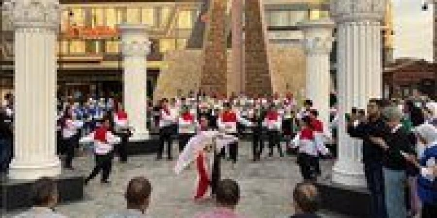 وزير السياحة: نعمل على ضبط توقيت الدخول والخروج في المتحف المصري بين الزائرين المصريين والسياح الأجانب