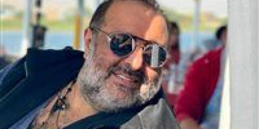 مشاهد من وداع مؤثر لـ سامح عبد العزيز و«وجع الفراق» يخلّد اسمه