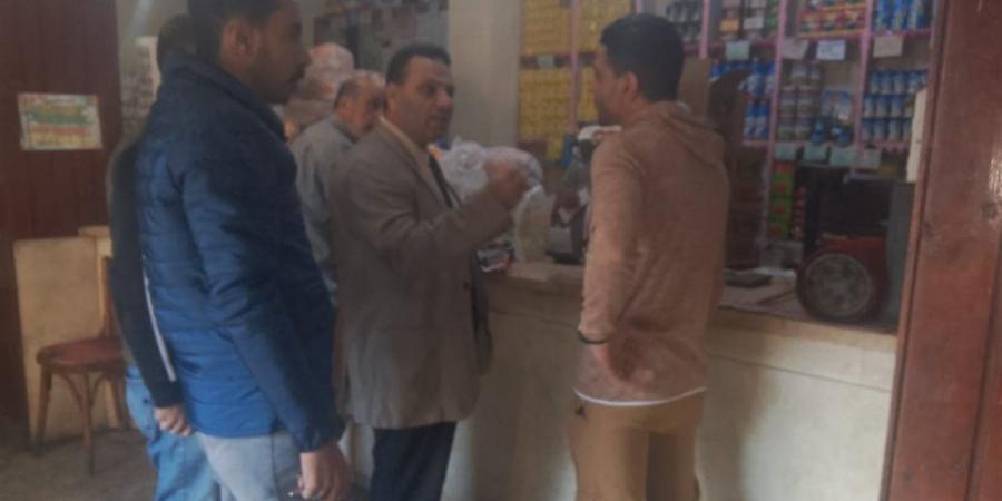 ضبط 2 طن ملح طعام مجهول المصدر بحملة تموينية في الإسكندرية