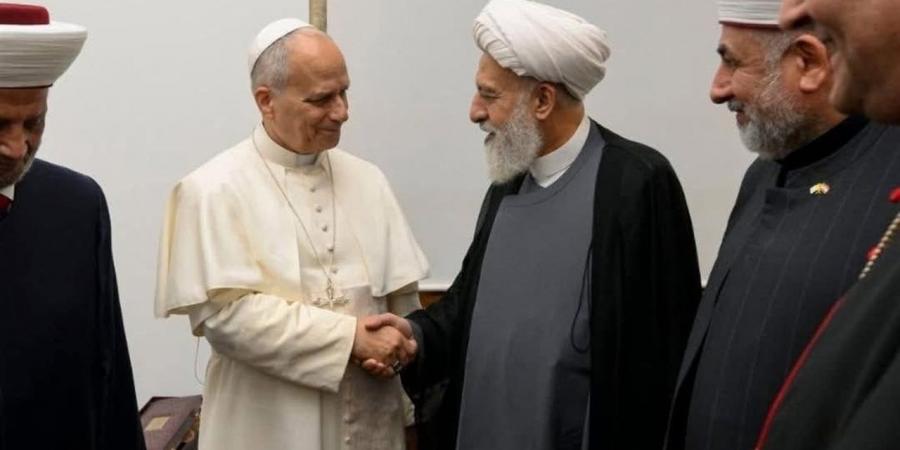 البابا لاون يختتم زيارته إلى لبنان باستقبال رفيع المستوى في السفارة البابوية