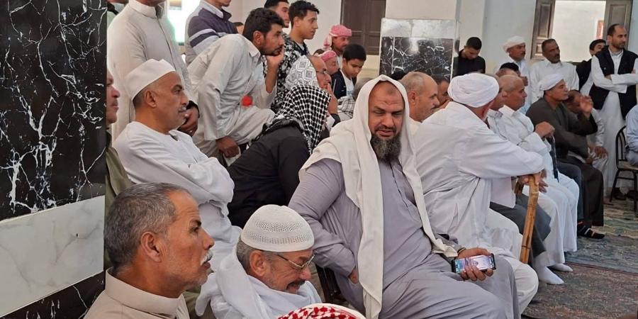 أهالي قرية حارس بالنهضة العامرية يعانون من مشاكل في الرصف والإنارة والمواصلات