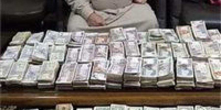 ضبط قضايا اتجار غير مشروع في العملات الأجنبية بإجمالي 11 مليون جنيه