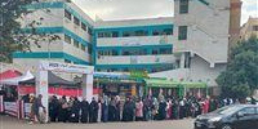 المرأة في مقدمة المشهد.. إقبال كبير للمواطنين للإدلاء بأصواتهم على اللجان الانتخابية بالعجوزة