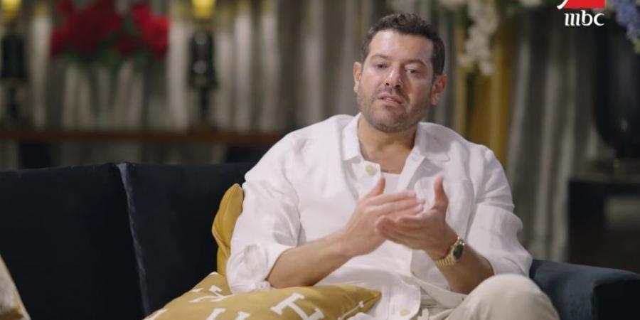 القعدة مع ولادي بالدنيا ومبحبش الغباء.. أبرز تصريحات عمرو يوسف في عندك وقت مع عبلة