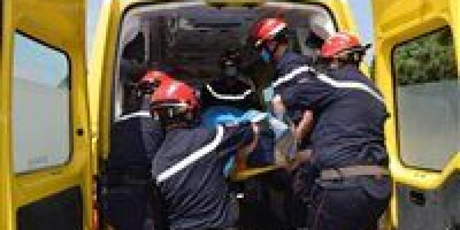 بين تروسيكل وسيارة.. مصرع عاملين في حادث تصادم مروع أمام مدخل قنا الجديدة