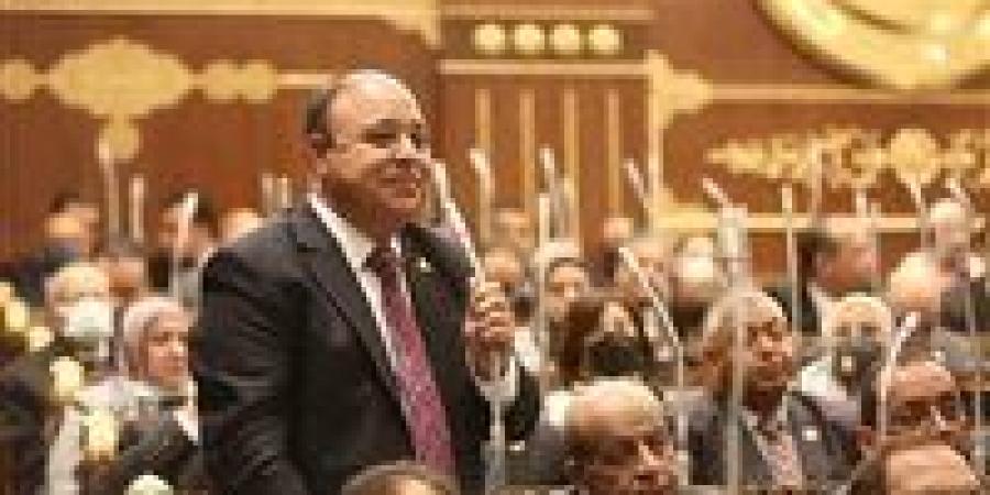 حسين خضير: إرسال القافلة الطبية إلى السودان تجسيد للدور الإنساني لمصر وتأكيد على دعم القيادة السياسية للخرطوم