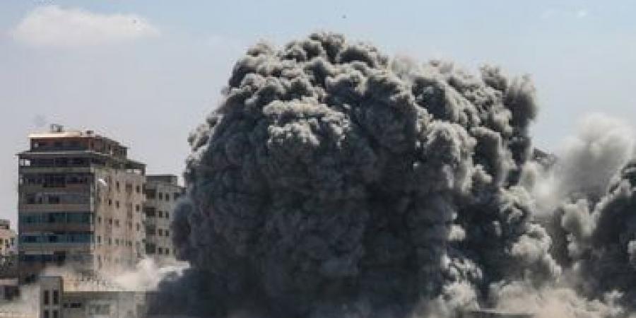 شهداء فلسطينيون في قصف الاحتلال مركز تدريب يؤوي عائلات نازحة شرق غزة