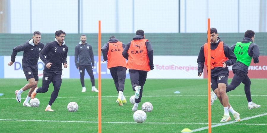 منتخب مصر يخوض مرانه قبل الأخير استعدادا لمواجهة جنوب أفريقيا. صور