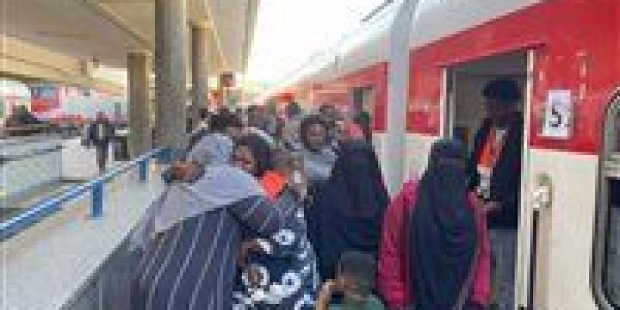 السكة الحديد تسير الرحلة 41 لنقل الأشقاء السودانيين ضمن مشروع العودة الطوعية