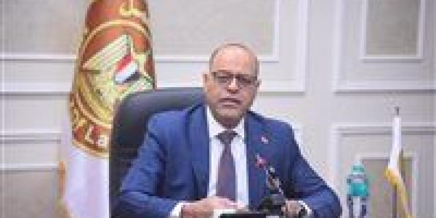 وزير العمل يعتمد الإجازات الدينية للأخوة المسيحيين بقرار وزاري رقم 346 لسنة 2025