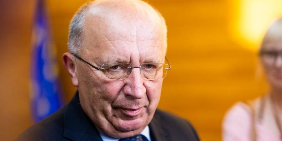 مفوض الدفاع الأوروبي: أوروبا بحاجة إلى مجلس أمن وجيش من 100 ألف جندي