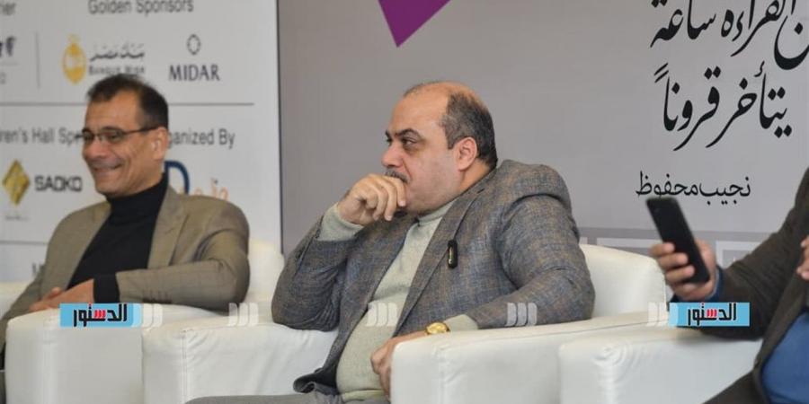 أيام الألم.. محمد الباز يكشف معاناة نجيب محفوظ من خيانة المثقفين