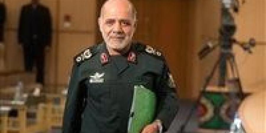 قائد عسكري إيراني: القواعد الأمريكية بالمنطقة أهداف مشروعة لنا