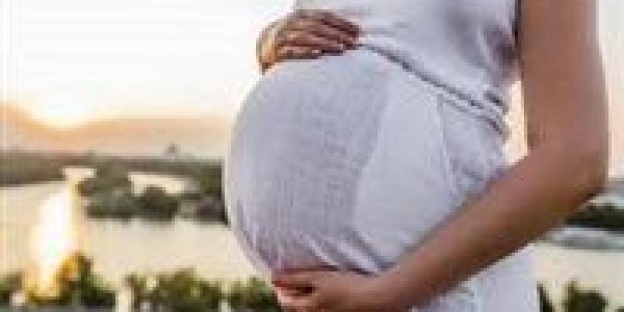 حمل مفاجئ للأم وابنتها في نفس الوقت..قصة نادرة تثير الدهشة في تينيسي