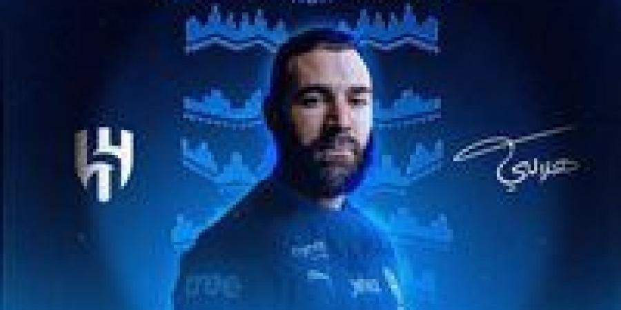 الهلال السعودي يعلن تعاقده مع كريم بنزيما قادماً من نادي الاتحاد
