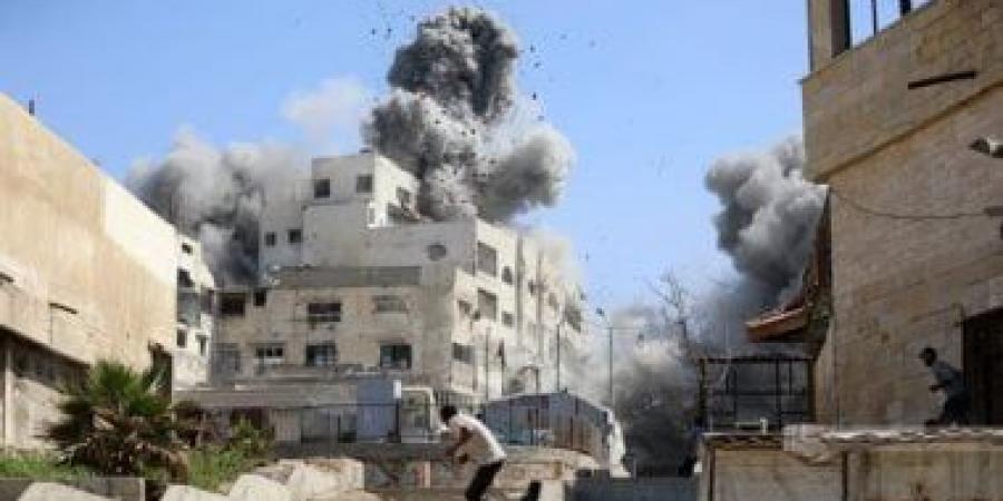 الاحتلال الإسرائيلي يواصل القصف الجوي والمدفعي وعمليات النسف في قطاع غزة