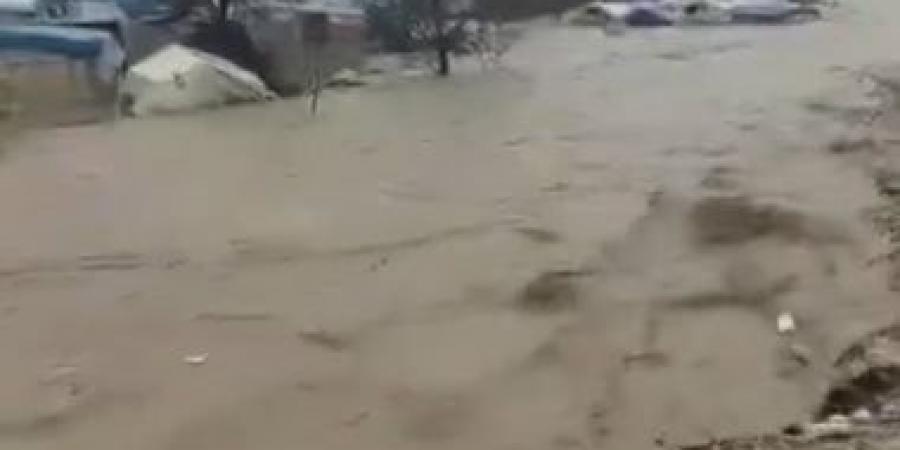 مصرع طفلين جراء السيول فى ريف اللاذقية شمال غربى سوريا.. فيديو