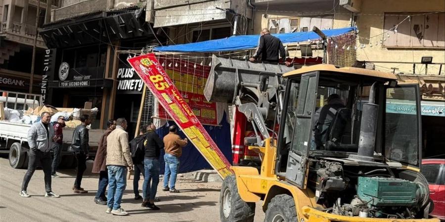 حي المنتزه أول بالإسكندرية يواصل حملات إزالة الإشغالات لإعادة الانضباط والمظهر الحضاري