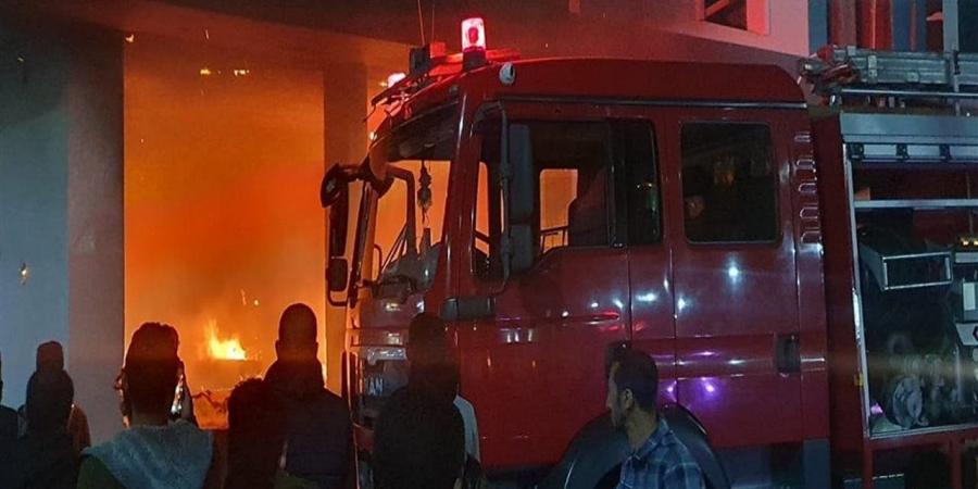 ماس كهربائي يتسبب في حريق داخل عقار سكني بحي الفيروز بمدينة الأقصر دون إصابات