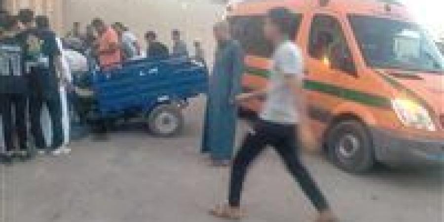 مصرع شخص صدمته سيارة مسرعة على طريق الفيوم الصحراوي