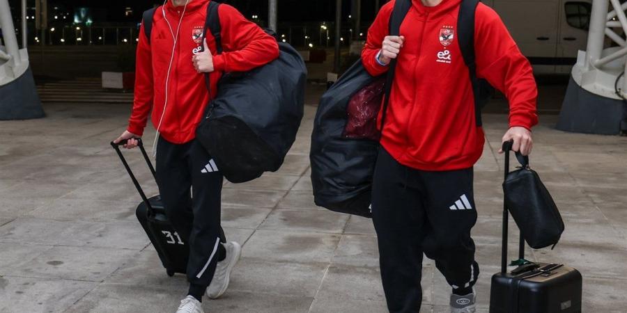 بعثة الأهلى تعود من الجزائر وتغلق صفحة أفريقيا استعدادا لمواجهة الإسماعيلى (صور)