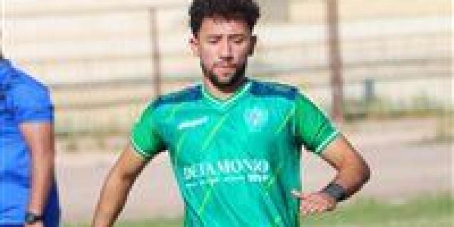 عبدالله صابر جناح أيسر سوهاج يتعاقد مع مكادي موسم ونصف