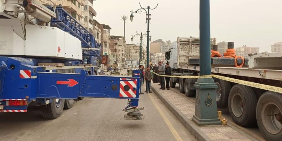 أول تحرك من وزير الأوقاف بعد ميل هلال مئذنة مسجد بدمياط (صور)