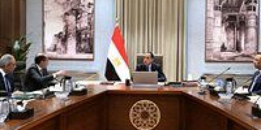 رئيس الوزراء يتابع تطورات مشروع مدينة المعرفة بالعاصمة الجديدة لتعزيز الاقتصاد الرقمي