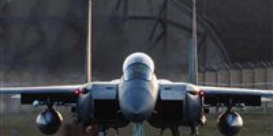 أكسيوس يؤكد إسقاط مقاتلة أمريكية في إيران وبدء البحث عن طاقمها