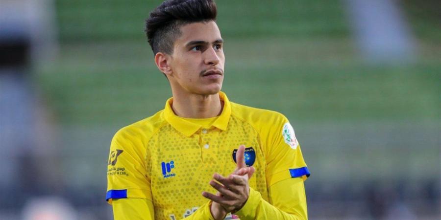 تقارير: مدافع التعاون على رادار ثلاثي الدوري السعودي