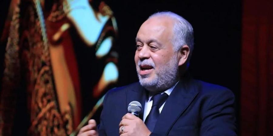 أشرف زكي يكشف تطورات الحالة الصحية لـ نبيل نورالدين بعد حادث سير