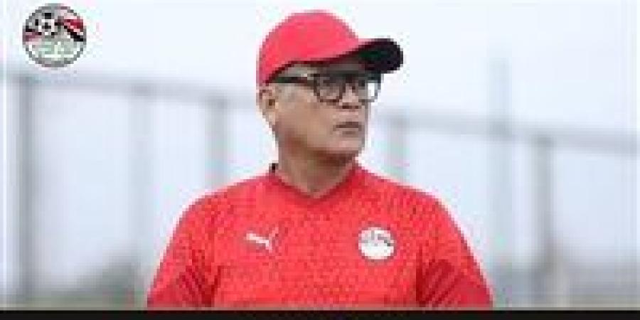 أوسكار رويز يعقد اجتماعًا موسعًا مع حكام دوري "نايل"