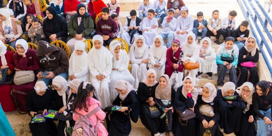 احتفالية كبرى لعيد اليتيم في دمياط الحديدة