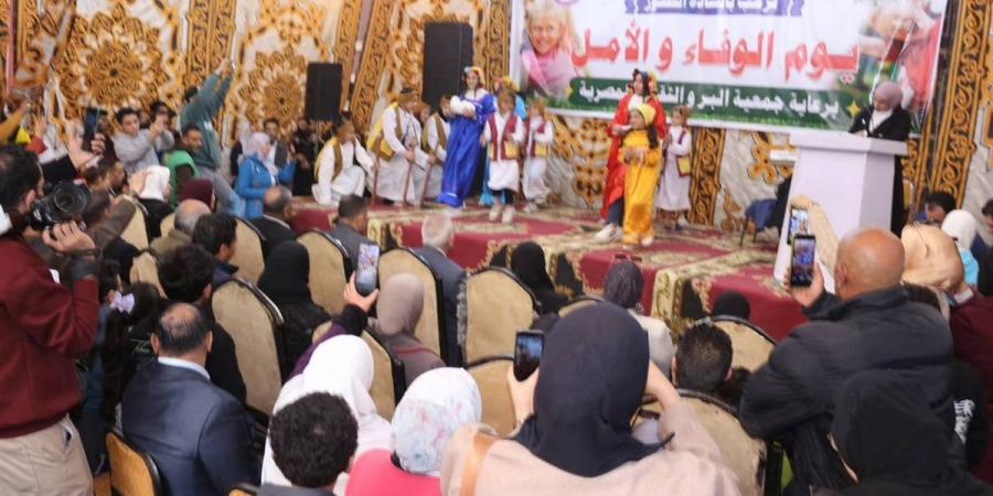 بحضور المحافظ.. الثقافة تقدم أنشطة فنية متنوعة بدمياط احتفالا بيوم اليتيم