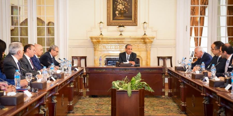 وزير الخارجية: نؤكد على صلابة الاقتصاد المصري وقدرته على الصمود أمام الأزمات الدولية المتلاحقة