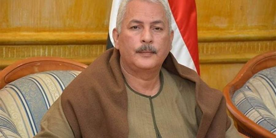 نقيب الفلاحين ينصح المواطنين: "خزنوا ثوم وبصل وفراولة"