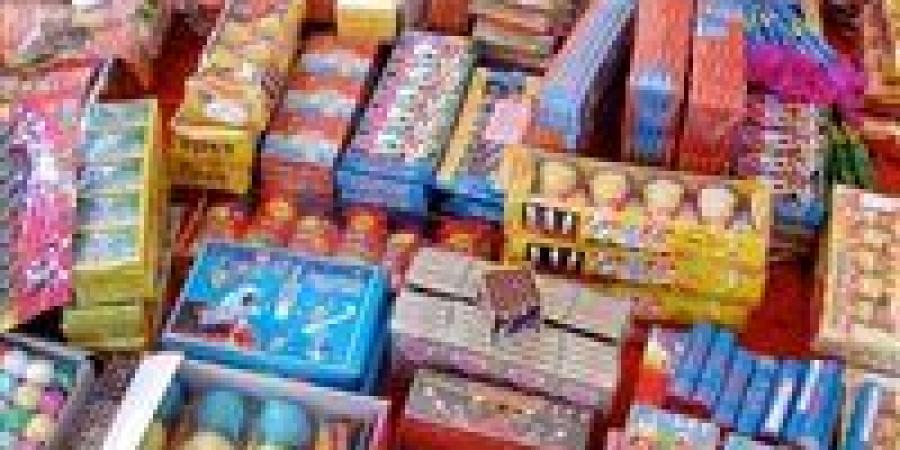 حبس تاجر بحوزته 2 مليون قطعة ألعاب نارية بالقاهرة