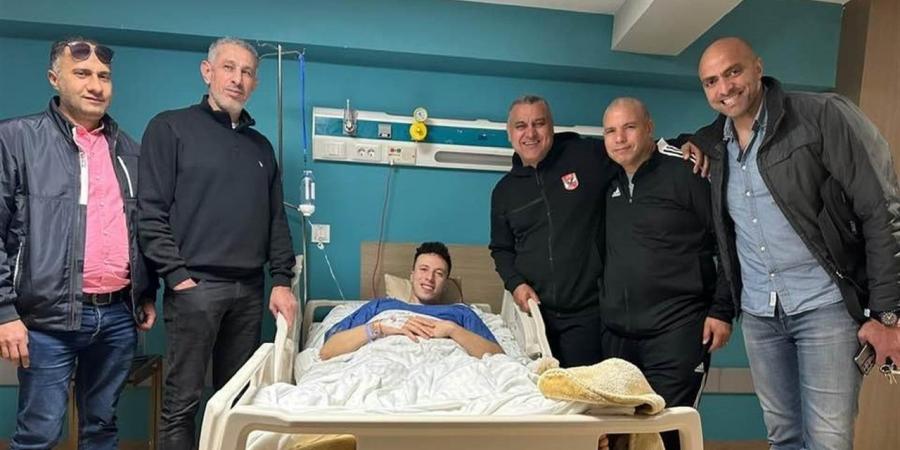 جراحة ناجحة لسيف عابد بعد إصابة الرباط الصليبي.. ونجم الأهلي يبدأ رحلة العودة