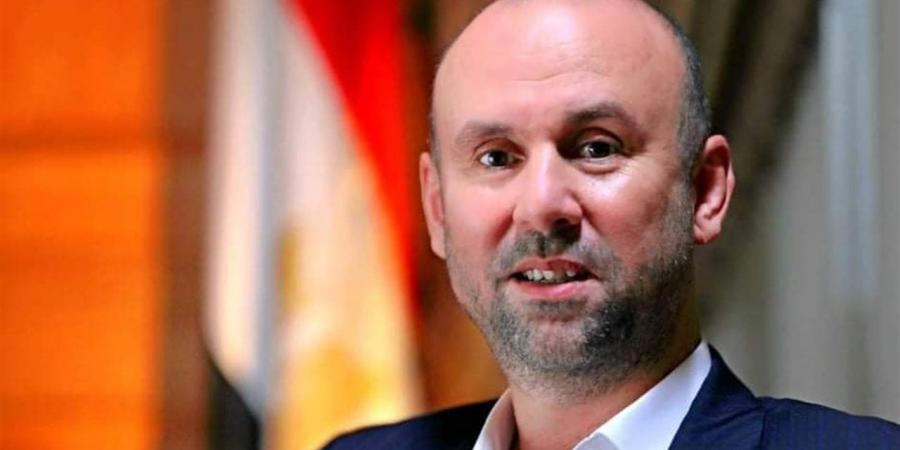 الحكومة تعلن طرح عملة الـ"2 جنيه" قريبا.. وتغيير سبيكة الجنيه لمواجهة "الصهر"