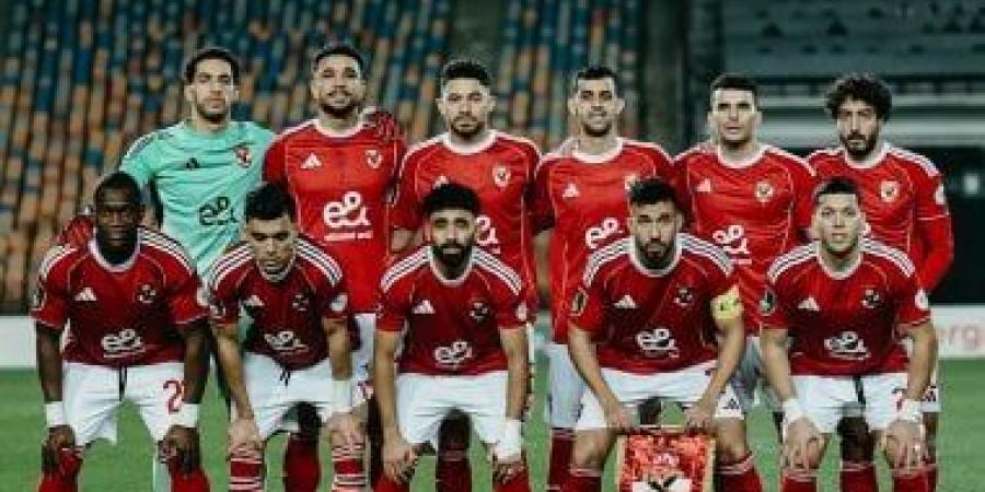 جماهير الأهلي تشعل مدرجات ستاد المقاولون العرب في مباراة سيراميكا