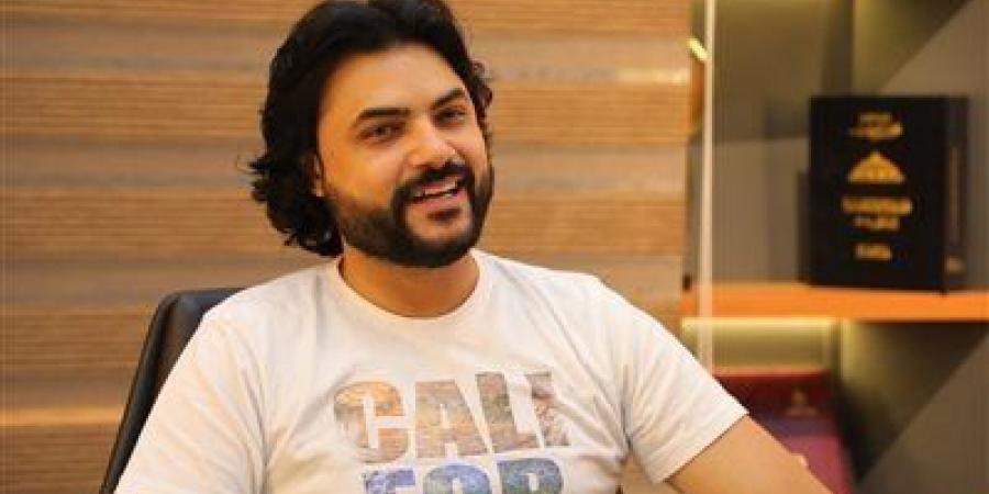 تفاصيل جنازة والد محمود حمدان.. وأول تعليق من المؤلف؟