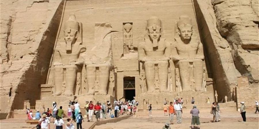 "إندبندنت": مصر آمنة وأبرز المقاصد السياحية لا تخضع لأي تحذيرات أمنية