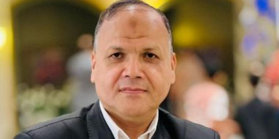 هل الضغوط الخارجية سبب أزمة مباراة الأهلي وسيراميكا؟ عادل عقل يجيب